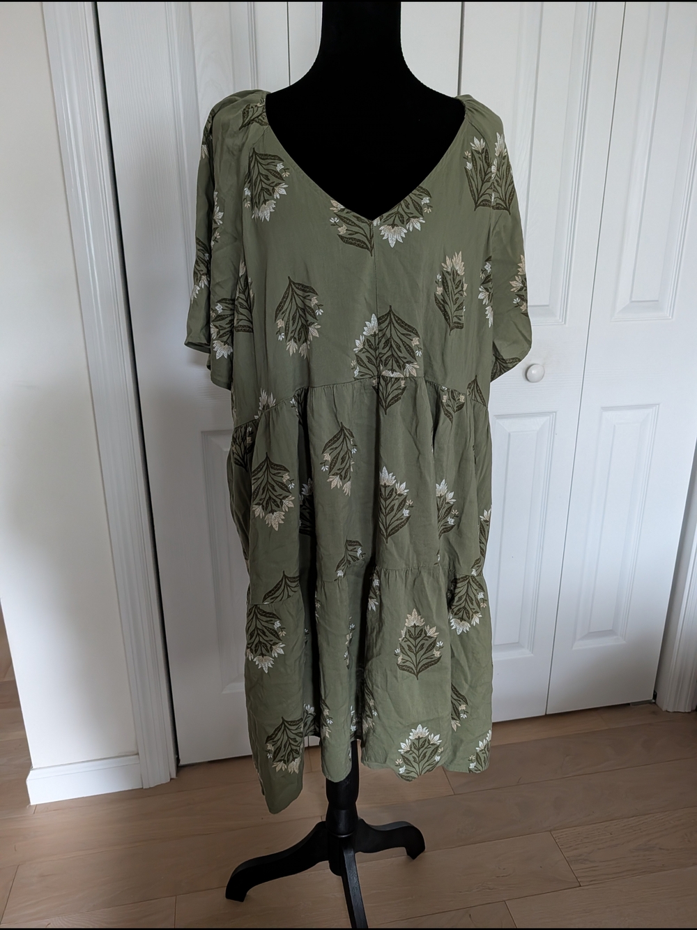 Old Navy Olive and Cream Floral Midi Dress